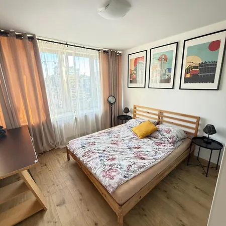 Kompaktowe 2 Tramwaj Do Centrum 15 Min *